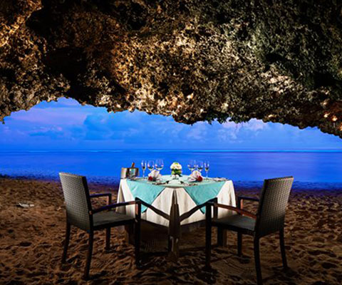 バリ島 サマベ ロマンチック洞窟ディナー