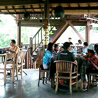 バリ島 バリ タロ アドベンチャー チュービング インドネシア料理セットメニュー